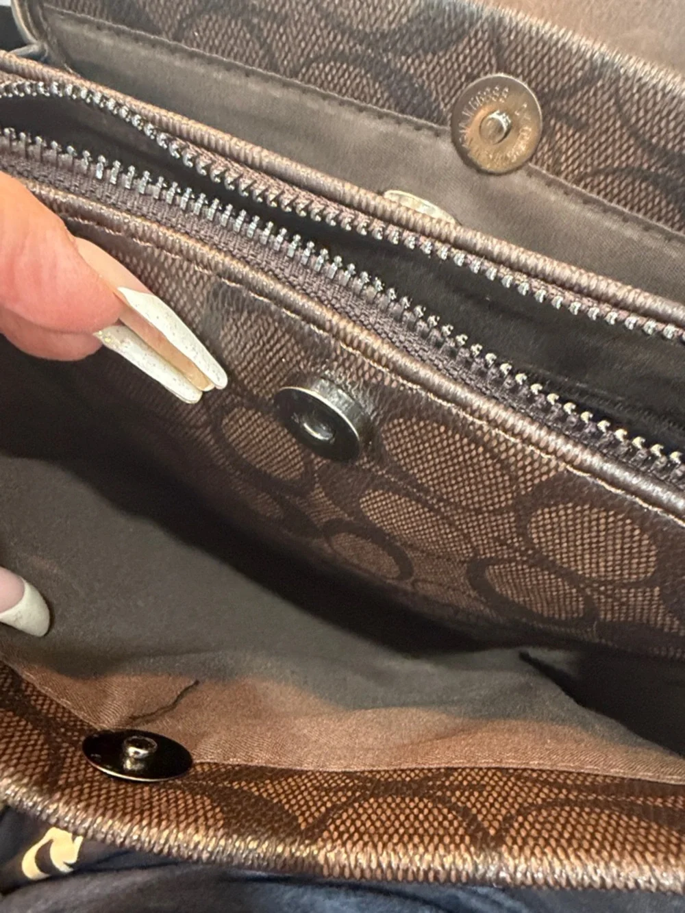 Brown‎ Signature Messenger Crossbody Bag